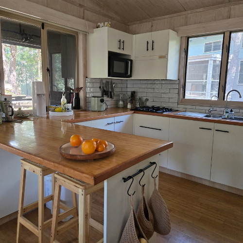 Couran Cove Eco Cabin 2.5 Bed ECD Kitchen Image