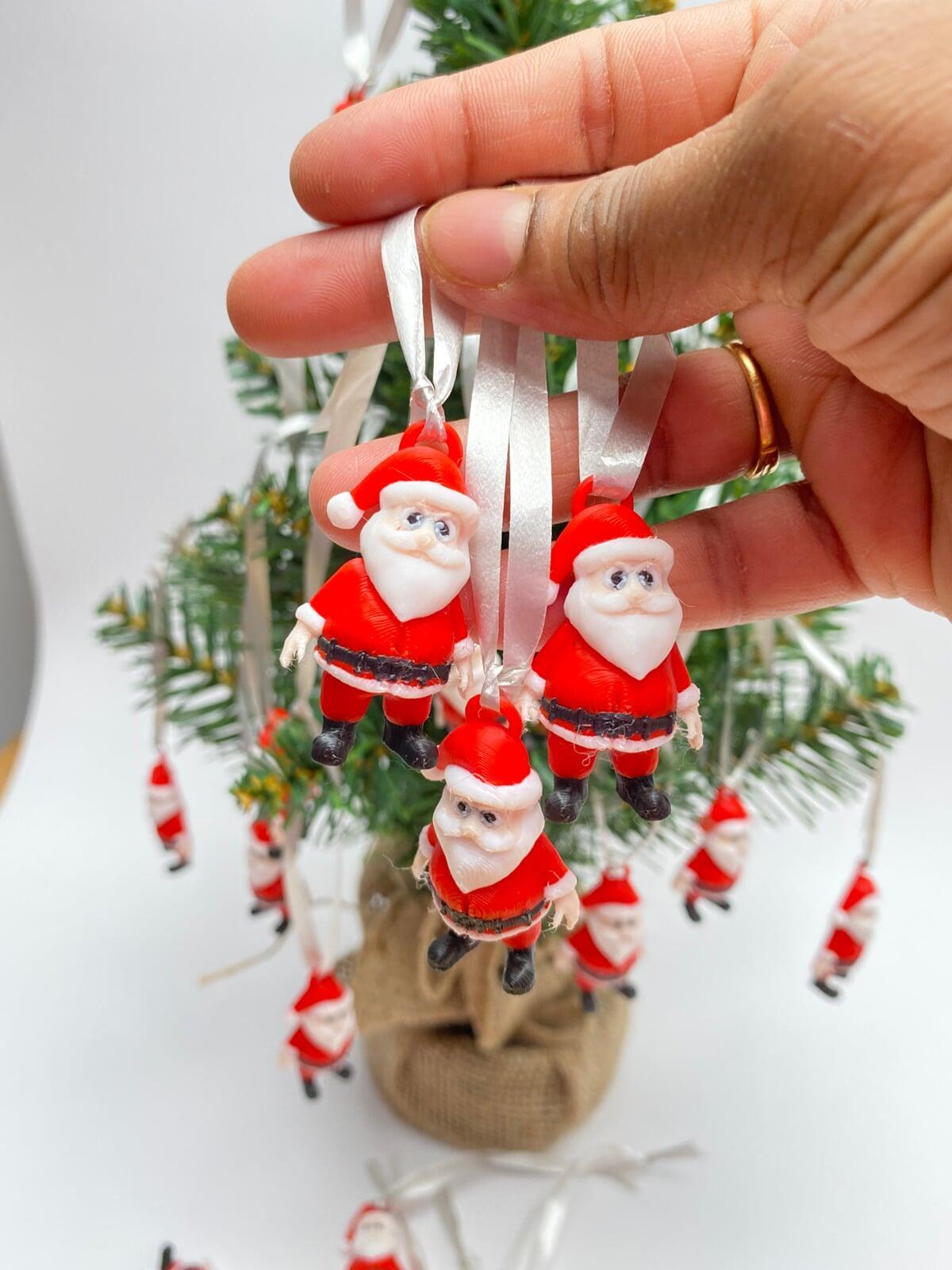 3D printed Santa Christmas tree ornamen