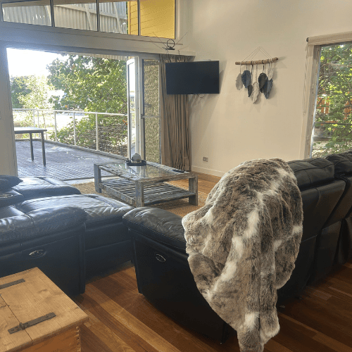 Couran Cove Studio Lagoon 3 Bedroom Lodge LL23 Lounge to balcony Image Couran Cove Studio Lagoon 3 Bedroom Lodge LL23 Lounge to balcony Image