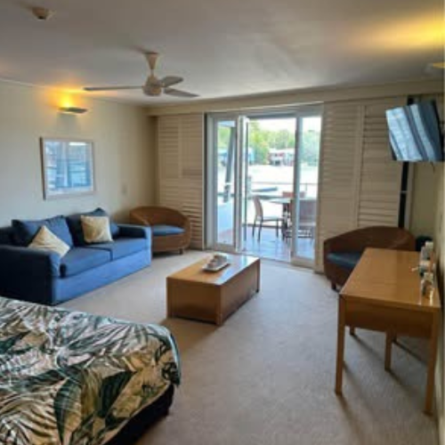 Couran Cove Studio Apartment MR3 Lounge Room Image Couran Cove Studio Apartment MR3 Lounge Room Image