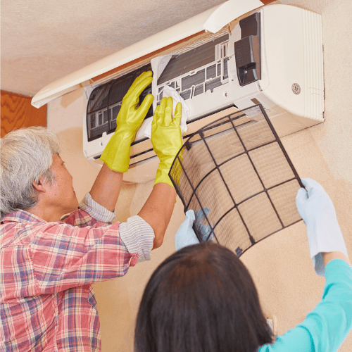 Couran Cove air conditioner service people cleaning Easy Breezy Couran Cove air conditioner service people cleaning Easy Breezy
