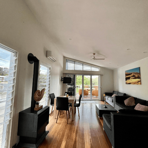 Couran Cove Lagoon View 2 Bedroom Lagoon Lounge Image Couran Cove Lagoon View 2 Bedroom Lagoon Lounge Image