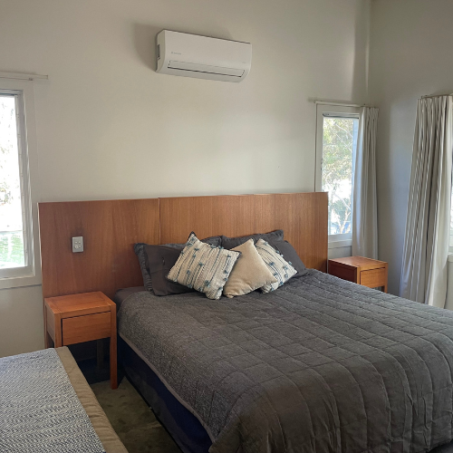 Couran Cove Broadwater Villa BV7 Downstairs Bedroom Image Couran Cove Broadwater Villa BV7 Downstairs Bedroom Image