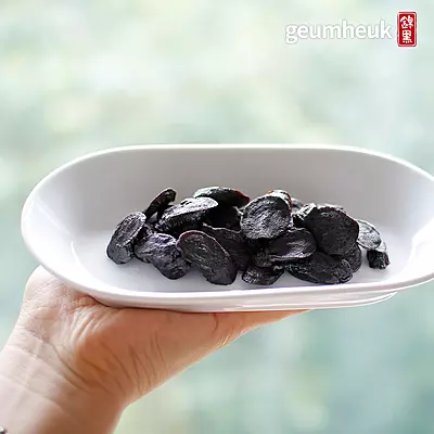 KOREAN SLICED BLACK GINSENG HONEY