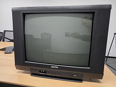 Vintage 21" CRT TV Silver (Sanyo)