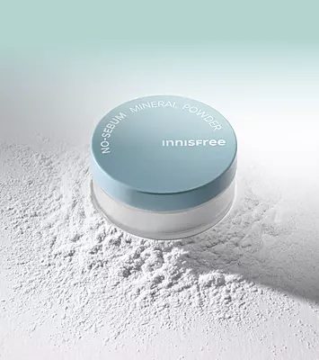 Innisfree translucent mineral powder with Jeju green tea extract