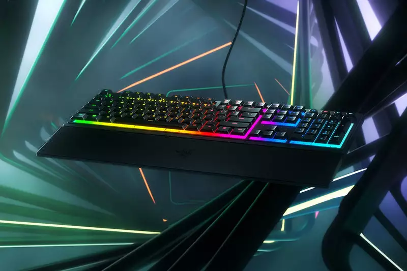 Razer Ornata V3-Low Profile Gaming Keyboard-US Layout-Frml