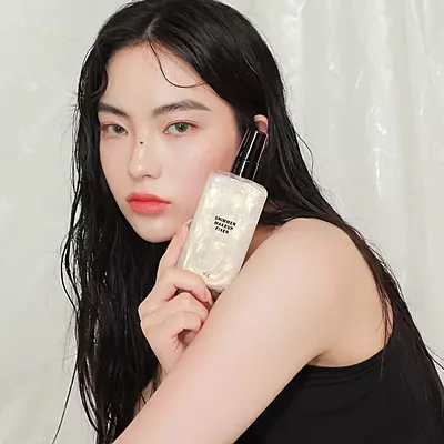 Fine mist spray nozzle of 3CE shimmer makeup fixer