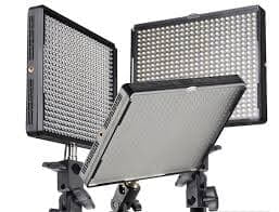 APUTURE AMARAN HR672W Led Broadcast light APUTURE AMARAN HR672W Led Broadcast light