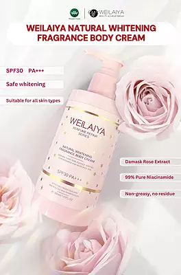 Close-up of creamy texture – smooth and non-greasy formula