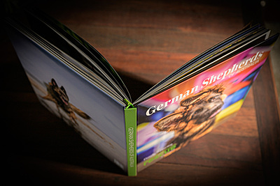 BOOK - GERMAN SHEPHERDS OF AUSTRALIA 1.0