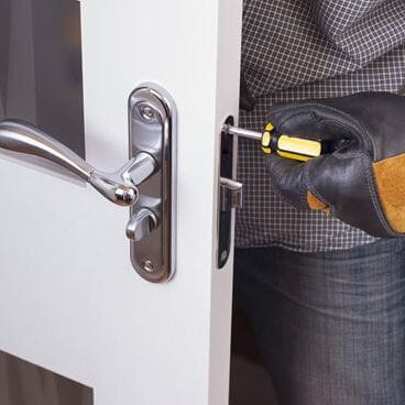 LOCKSMITH