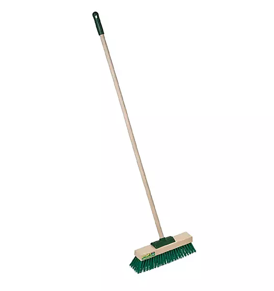 Garden Master Broom Green, Stiff Bristles