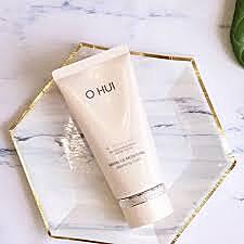 O HUI Miracle Moisture Cleansing Foam