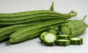 Ridge Gourd (Snake Gourd) -kg