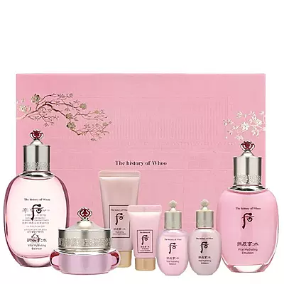 Luxurious hydration skincare set from THE HISTORY OF WHOO